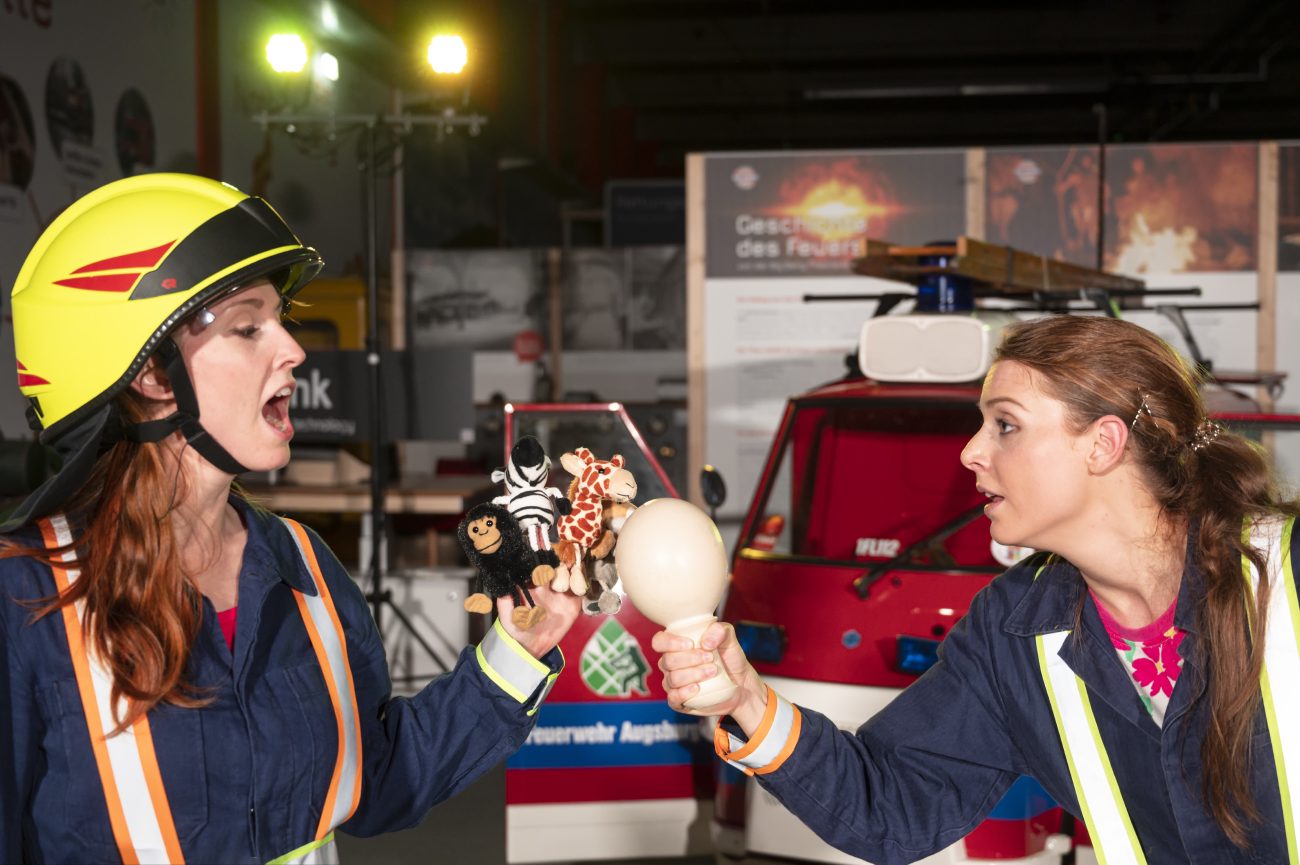 Szenenfoto aus Bei der Feuerwehr wird der Kaffee kalt