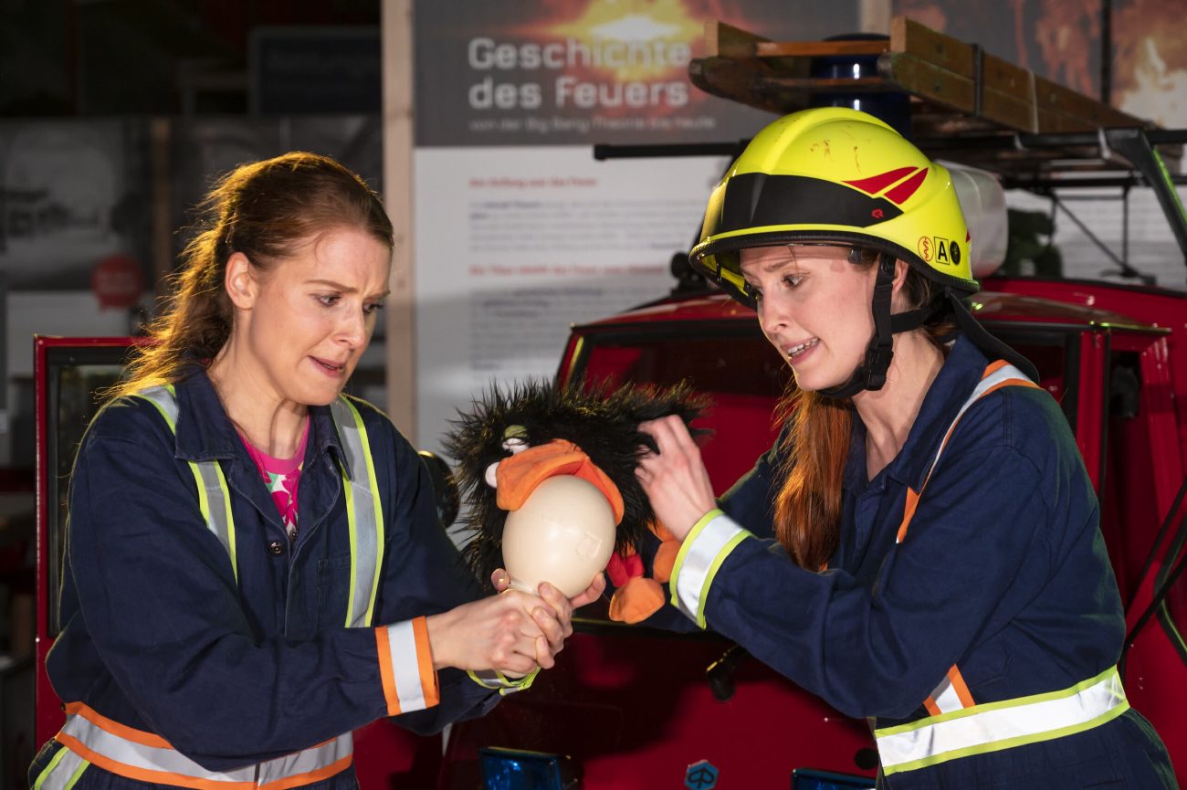 Szenenfoto aus Bei der Feuerwehr wird der Kaffee kalt